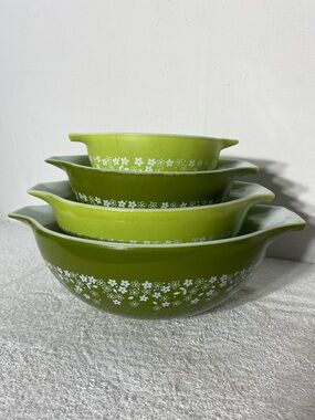 Vintage PYREX Spring Blossom Green Crazy Daisy Cinderella Nesting Bowls 4
